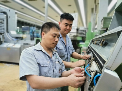 精心维护设备，提升作业效率 机械设备维护的关键策略