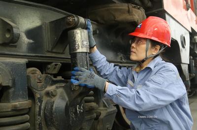 强化设备管理，筑牢生产安全基石——科技创新驱动下的有色金属机械设备维护新篇章